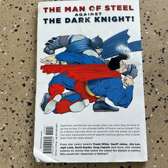 Lego Batman Manuals (5) and 1 DC Batman comic book - Picture 5 of 12